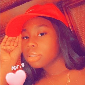 Meet your Posher, Layken